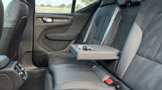 Volvo XC40 2.0 B4P Ultimate Dark 5dr Auto Petrol Estate